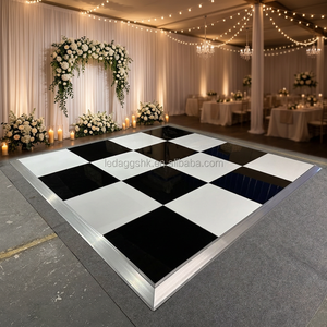 Panneaux de piste de danse LEDA noirs et blancs à carreaux, miroir, portables et emboîtables pour mariages et événements - Product Image 1