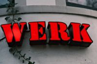 Letrero Luminoso LED de Canal Metálico Personalizado para Exteriores, Letras 3D Luminosas para Negocios, Edificios y Hogares, en Acero Inoxidable
