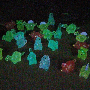 Adorables Miniaturas de Animales de Resina Luminosa, Decoraciones Artesanales, Figuras Brillantes de Unicornio, Tortuga, Ajolote y Dinosaurio, Adornos para Paisajes - Product Image 3
