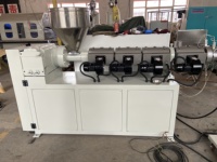 Machine d'extrusion pour la fabrication de tuyaux d'irrigation poreux en caoutchouc, anti-fuite et absorbant l'eau