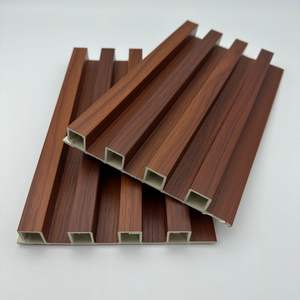 Palier d'<span class=keywords><strong>escalier</strong></span> Revêtement mural en <span class=keywords><strong>PVC</strong></span> à grain de bois Garde d'angle Installation sur surface plane Rétention de brillance à trafic élevé Panneaux d'hôtel à domicile - Product Image 2