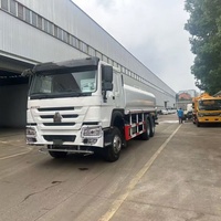Camion-citerne Sinotruk HOWO 6x4 10 roues pour l'arrosage et le transport d'eau, vente directe usine, offre spéciale