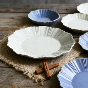 <span class=keywords><strong>Assiette</strong></span> à dîner et <span class=keywords><strong>assiette</strong></span> à dessert en céramique <span class=keywords><strong>blanche</strong></span> et bleue, <span class=keywords><strong>bord</strong></span> gaufré polygonal personnalisé avec coins vifs, vaisselle d'hôtel - Product Image 3
