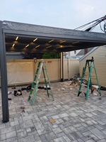 Pergola extérieure interactive en aluminium avec système de panneaux solaires, style pavillon, gazebo, kiosque, toit ouvrant et fermable, finition anodisée, étanche