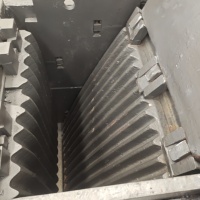 Concasseur à mâchoires PE 150x250, capacité 1-4t/h, alimentation 130mm, concasseur mobile pour site de traitement de minerai minier