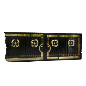 Puerta Batiente de Estilo Europeo con Recubrimiento de Polvo Negro, Adorno Dorado y Diseño de Patrón de Corazón para Uso Exterior - Product Image 1