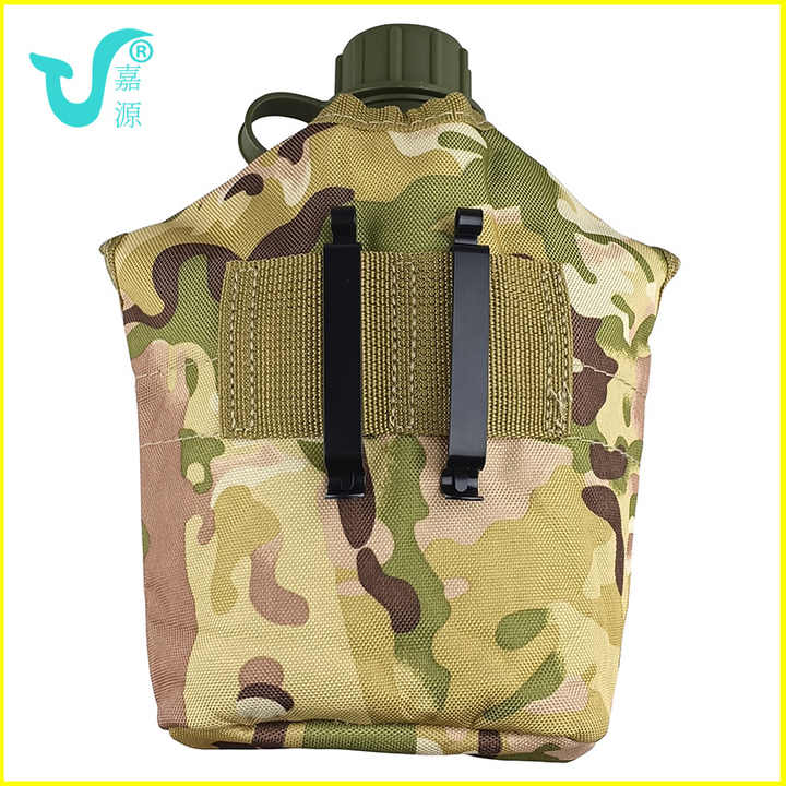 Free sample Outdoor Tactical Water Bottle Legendary Classic Canteen Large Capacity PE Plastic Camouflage Training Kettle Belt