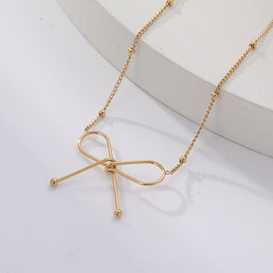 Collier tendance de luxe en acier inoxydable plaqué or 18 carats pour femmes - Product Image 2