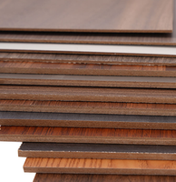 Panneau de bois décoratif en MDF mélaminé double face 15 mm E1 pour armoire et placard