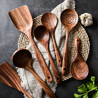 Ustensiles de cuisine en bois personnalisés, cuillères et spatules à long manche antiadhésives, outils de cuisine résistants à la chaleur pour une cuisine saine