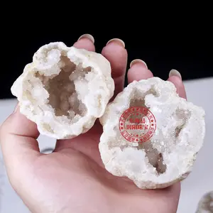 天然石英晶体愈合石开放白色水晶玛瑙地质环境愈合