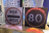EN12966 pour VMS P10 LED affichages de signalisation numérique pour la publicité de toit de trafic centre commercial magasin de détail entreprise IP65