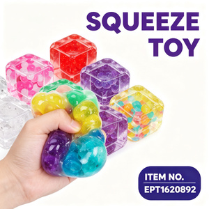 EPT Cadeaux amusants et originaux, Boules de <span class=keywords><strong>caca</strong></span>, Jouets fausses excréptions, Articles de fête <span class=keywords><strong>d</strong></span>'Halloween, Cadeaux amusants en forme de <span class=keywords><strong>caca</strong></span>, Boule anti-stress, Jouet compressible fantaisie - Product Image 5