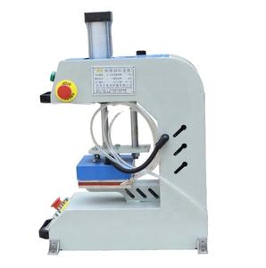 Petite presse à chaud 10x10cm pour transfert de motifs sur tissu, idéale pour l'impression de t-shirts pour enfants, 600W 220V, équipement de repassage pour t-shirts (poitrine/cou) - Product Image 6