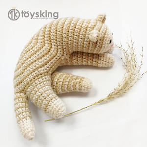 Gatito de Peluche <span class=keywords><strong>Amigurumi</strong></span> Hecho a Mano, Juguete de Gato de Ganchillo Personalizado con Hilo de Visón Suave |   Regalo Único para Niños y Amantes de los Gatos - Product Image 3