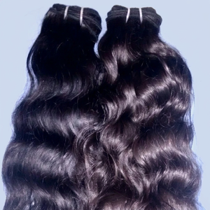 REMI HAIR 20 Cheveux vierges indiens naturels bouclés en profondeur, très demandés pour tissage. Meilleure tissage de cheveux bouclés Remy, double trame machine, du Tamil Nadu - Product Image 1