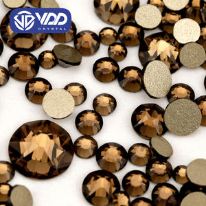 Vdd 008 Gerookte Topaas SS6-SS30 2088 Kristal Steentjes Hoge Kwaliteit 8 Grote 8 Kleine Platte Achterkant Steen Voor Diy Nail Art Decoratie - Product Image 1