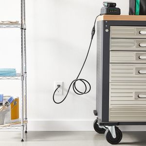 Cable de Extensión Eléctrico de 3 Clavijas, 13A, PVC, Negro, 6 pies, Impermeable IP65, Nema 5-15P, Calibre 12, para Uso Básico - Product Image 5