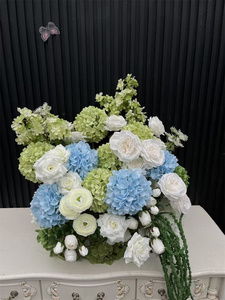 Centrotavola Floreale Personalizzato <span class=keywords><strong>Blu</strong></span> e Verde, Sfera di Fiori per Decorazioni Eventi - Product Image 3