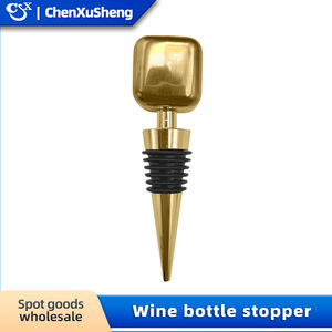Christmas Wine Stoppers Golden Ice Cube Shape Plastic Bottle Sealers For Wine Preservation - Product Image 4