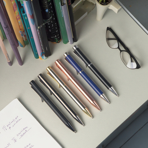 Vendita calda di penne a sfera in acciaio con Logo stampato su misura con <span class=keywords><strong>inchiostro</strong></span> blu/nero <span class=keywords><strong>senza</strong></span> Clip-penne promozionali economiche - Product Image 2