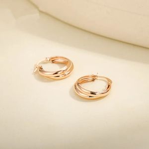 Aros de Oro de 18K Xinfly para Mujer, Brillantes, con Doble Círculo, Diseño de la Suerte - Product Image 3
