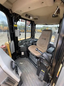 รถดันดินตีนตะขาบ Caterpillar D8T มือสองสำหรับขาย พร้อมเครื่องยนต์ขนาดใหญ่และชุดเกียร์เป็นส่วนประกอบหลัก - Product Image 5