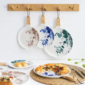 Hot Sell Tableware Creative Design Porcelain Dinner Plate With Wooden Handle
