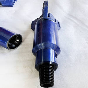 Produciamo Professionalmente Punte da Trapano Raschiatrici a Tre Ali di Alta Qualità con Filettatura ad Angolo Retto da 98 mm² e 3/8 di Pollice - Product Image 5