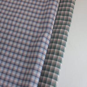 이 워스티드 원사 100% 순모 원단은 친환경 통기성과 수분 흡수 기능을 갖추어 하루 종일 편안하게 착용할 수 있습니다. - Product Image 4