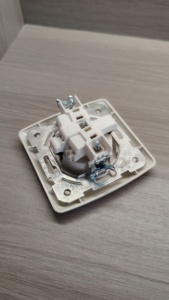 Presa a Muro Europea AGUX a Controllo Singolo Nascosta, Materiale ABS, 10A, 2 Uscite, IP20, 110V/220V - Product Image 4