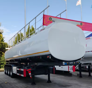 Camión <span class=keywords><strong>Cisterna</strong></span> de Combustible 8x4 de China National Heavy Duty Truck Group, Camión <span class=keywords><strong>Cisterna</strong></span> Móvil de Transporte de Líquidos Inflamables de 30000L y 28t - Precio - Product Image 2