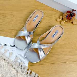 Sandales compensées à bout carré et brides croisées pour femme, style français, printemps-été 2026, pour l'extérieur, grandes tailles - Product Image 2