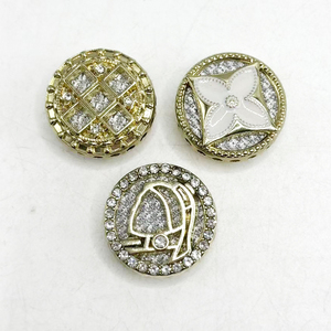 Boutons Métalliques Électroplaqués Personnalisés pour Vêtements Tricotés, Pulls et Chemises, Vente en Gros Fabricant pour Femmes - Product Image 4