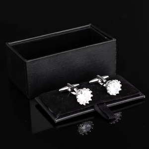 Caja de Lujo Negra para Gemelos de Hombre, Contenedor Acolchado para Joyas, Ideal para Accesorios Formales, Regalos Festivos y Exhibición en Boutiques - Product Image 4