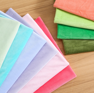 Tissu de maison en molleton de jouet de doublure de vêtements en flanelle de polyester de flanelle super douce en cristal - Product Image 2