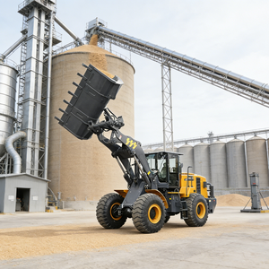 รถตักดินแบบปล่อยด้านข้าง XC956 ขนาด 5.3 ตัน ดีไซน์ถังที่ได้รับการปรับปรุงอย่างเต็มที่ พร้อมถังแบบปล่อยด้านข้างเฉพาะทาง - Product Image 4