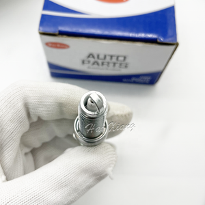 Haoxiang 90919-01289 Bougies de résistance automatique FC16HR-Q8 Iridium Bujias <span class=keywords><strong>Bougie</strong></span> <span class=keywords><strong>d</strong></span>'<span class=keywords><strong>allumage</strong></span> par étincelle pour <span class=keywords><strong>Toyota</strong></span> - Product Image 2