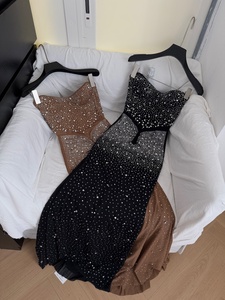 Nuovo Abito Lungo da Sera da <span class=keywords><strong>Donna</strong></span> 2026 Senza Spalline con Perline, Strass e Rete a Coda di Pesce, Modello Sottile che Valorizza i Fianchi - Product Image 4