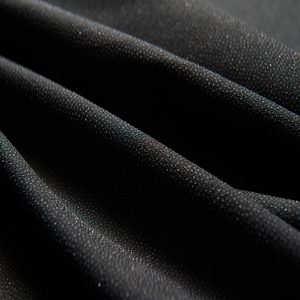 Interfaçage tissé thermocollant 100 % polyester à double point de fixation - Product Image 3