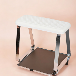 Tabouret de manucure blanc avec pieds en métal, chaise roulante pour salon de beauté et studio de manucure - Product Image 4
