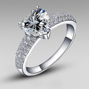 Anello dal Design a Forma di Cuore, Stile Elegante, Anello da Dito per Donne - Product Image 1