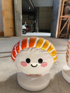 Escultura Gigante Personalizada de Mascota de Sushi |   Estatua Gigante de Comida Japonesa para Publicidad en Escaparates y Decoración de Entradas de Restaurantes - Product Image 3