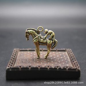 Colgante de latón vintage con forma de caballo, aleación de cobre, regalo unisex, joyería - Product Image 3