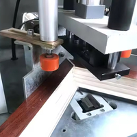 Máquina Automática para Limpiar Esquinas de Perfiles de PVC para Puertas y Ventanas / Equipo de Desbarbado de Esquinas Soldadas