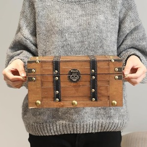 Caja <span class=keywords><strong>de</strong></span> Almacenamiento <span class=keywords><strong>de</strong></span> Madera Tallada <span class=keywords><strong>de</strong></span> Estilo Vintage con Tapa con Bisagras, Solución <span class=keywords><strong>de</strong></span> Almacenamiento Versátil para Recuerdos - Product Image 6