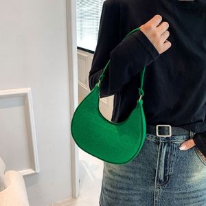 Sac bandoulière femme en feutre écologique à motif bonbons, fermeture éclair, couleur unie, été - Product Image 1