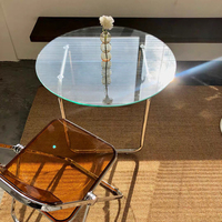 Nordischer einfacher Glas-Couch tisch runder gehärteter kleiner Apartment-Esstisch netz roter kreativer transparenter Beistell tisch
