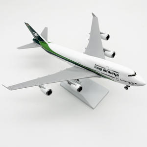 Modelo de Avión de Resina <span class=keywords><strong>Boeing</strong></span> <span class=keywords><strong>747</strong></span>-<span class=keywords><strong>400</strong></span> de Iraqi Airways a Escala 1/200 de 30 cm con Tren de Aterrizaje, Coleccionable - Product Image 1