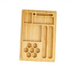 Plateau et boîte à dés en bambou pour jeux de table RPG Dungeons & Dragons - Product Image 1